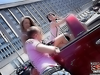 Outdoor threesome with hotties